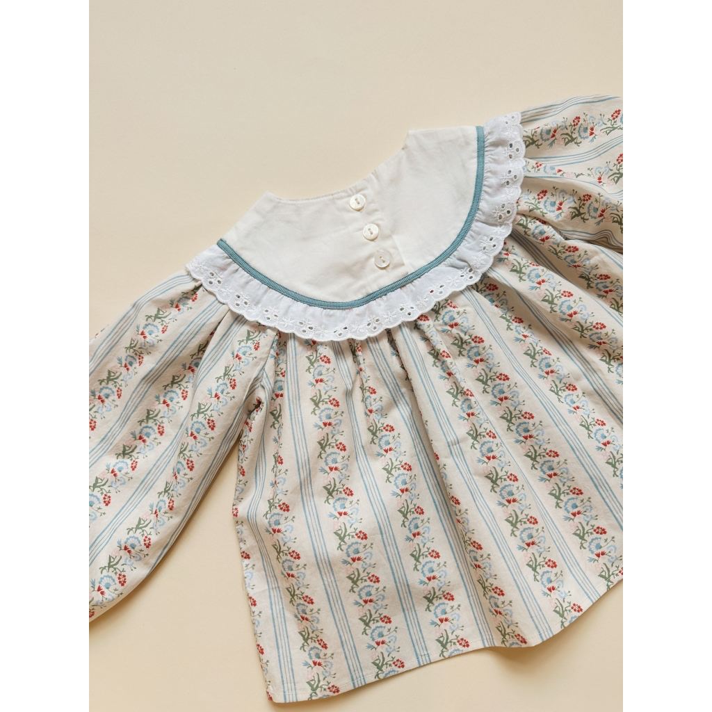 Abigail Blouse - Soft white/Bright blue