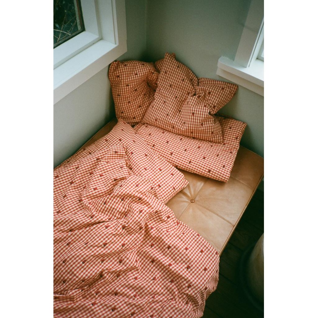Molly Bedding Adult - Red Berry Gingham